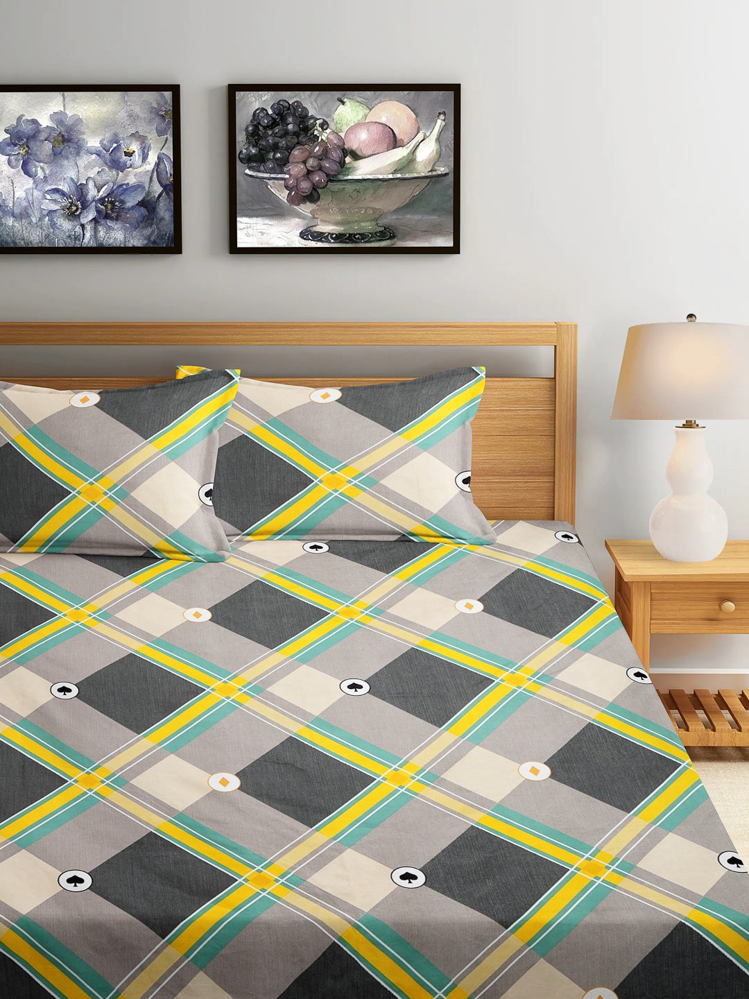 Multi Geometric TC Cotton Blend King Size Fitted Bedsheet with 2 Pillow Covers