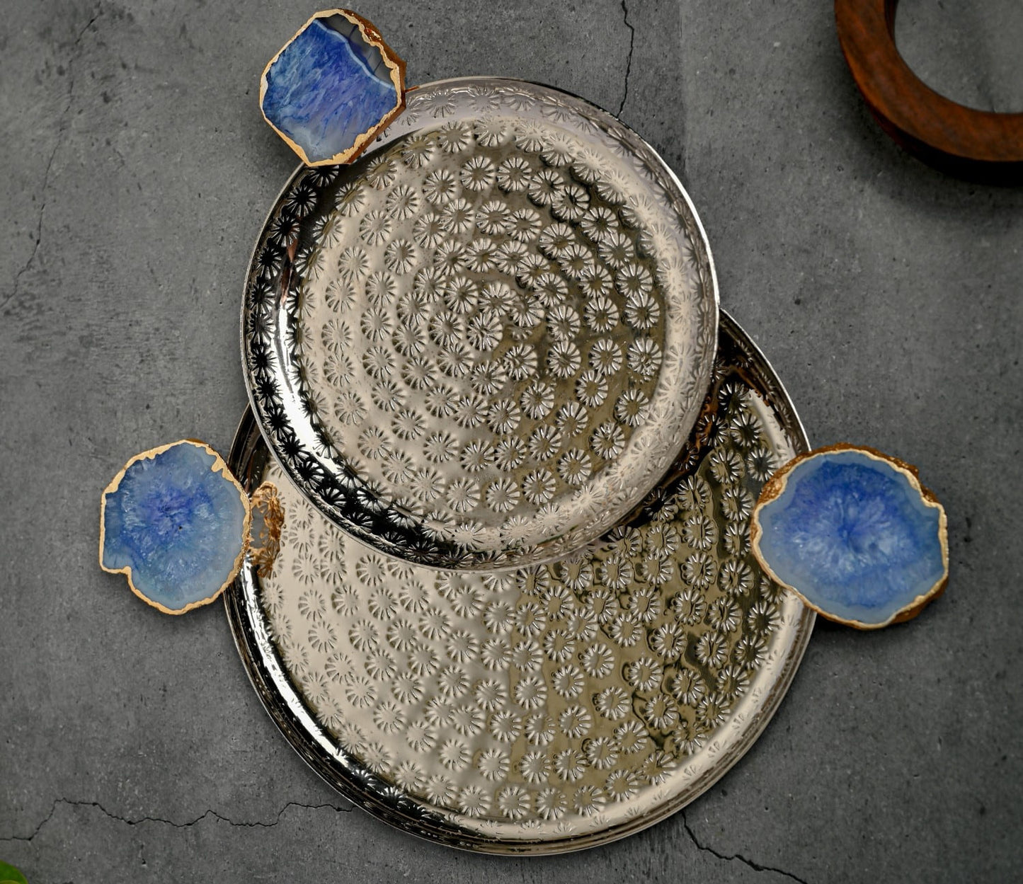 Round Aluminum Tray with Agate Decorative Metal Platter Set of 2 for Serving Cakes Pastries Snacks Breakfast Coffee Party and Dining Table- Blue