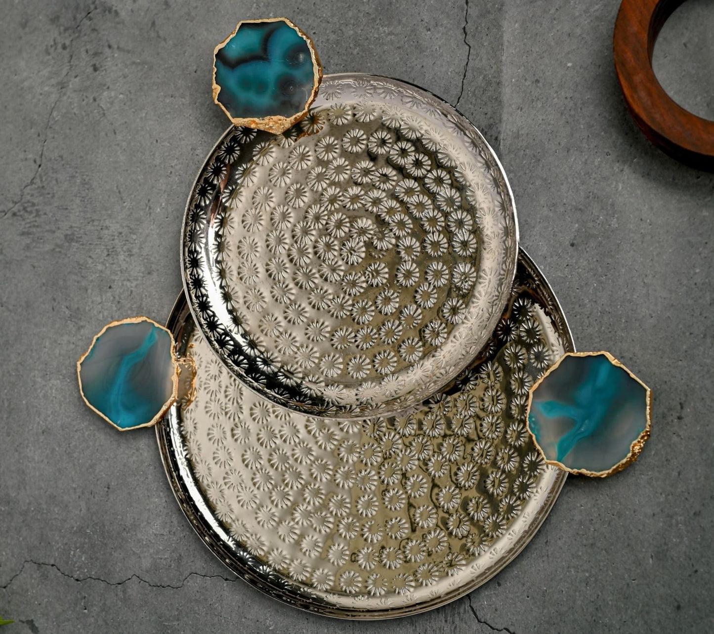 Round Aluminum Tray with Agate Decorative Metal Platter Set of 2 for Serving Cakes Pastries Snacks Breakfast Coffee Party and Dining Table- Turquoise