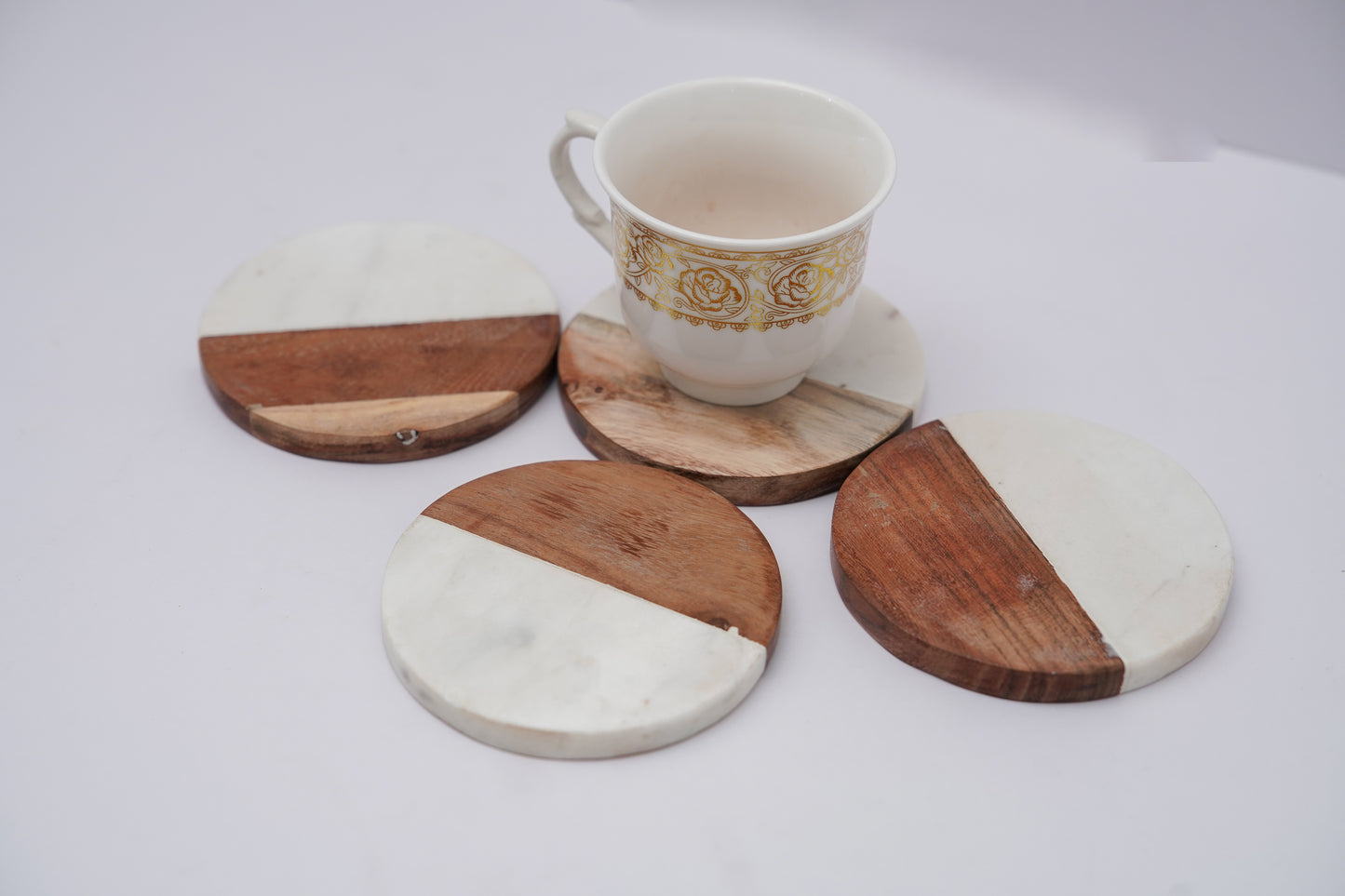 Marble and Wood Coaster Set of 4 for Tea Coffee Cocktail Handmade Marble Coaster for Hot & Cold Drinks Coaster for Dining Table Home and Office Round- White